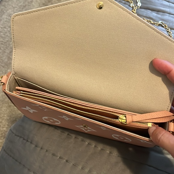 Louis Vuitton Félicie Pochette - Picture 7 of 14